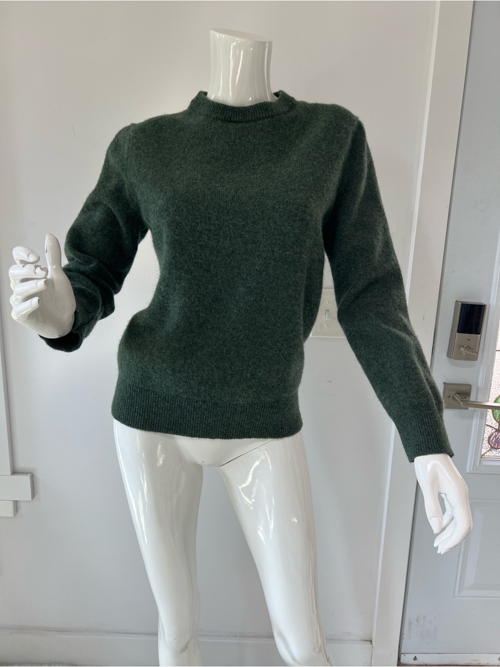 Simons Forest Green Crewneck Sweater 100% wool  large